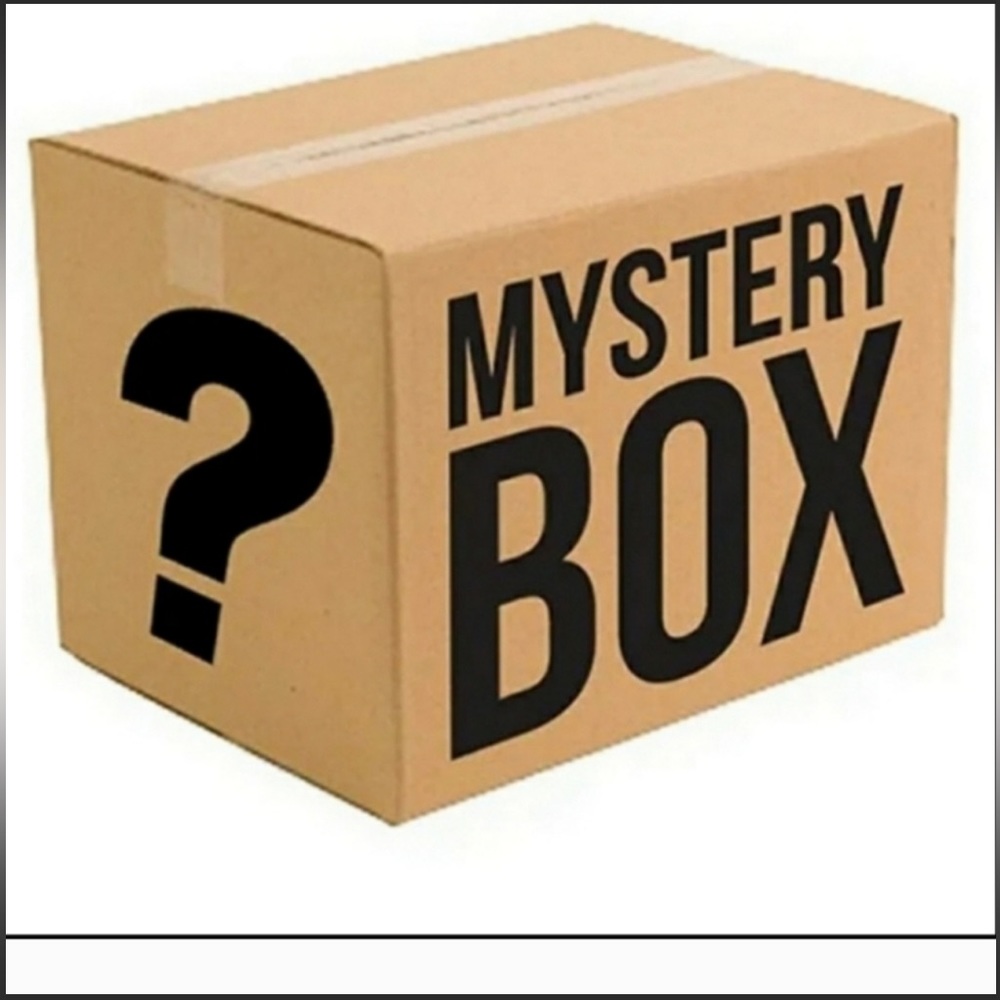COPY - Reseller Mystery Box 🌸 mix woman’s medium clothing All in very good cond…